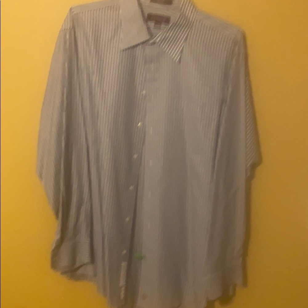 Men’s long sleeve dress shirt